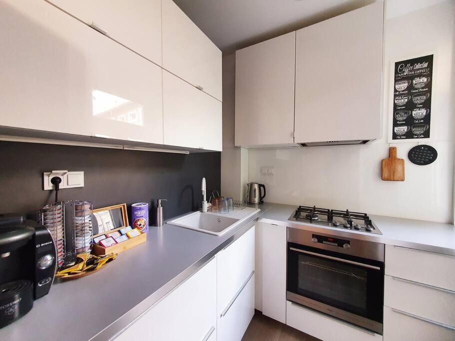 Lovely & Unique Apt In The Historic Center. Bratislava Esterno foto