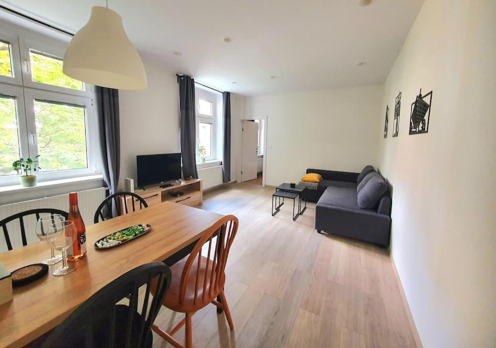 Lovely & Unique Apt In The Historic Center. Bratislava Esterno foto